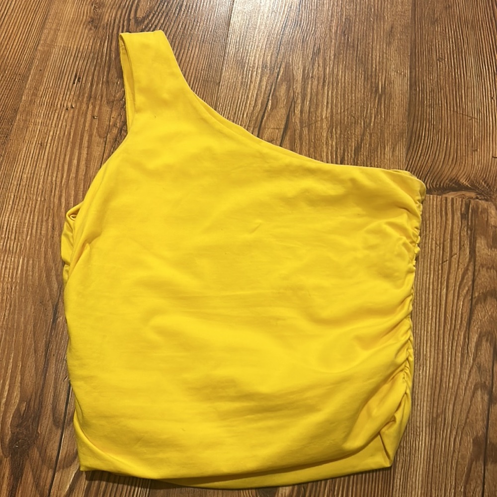 Superdown Revolve Yellow Rouched Off The Shoulder… - image 4
